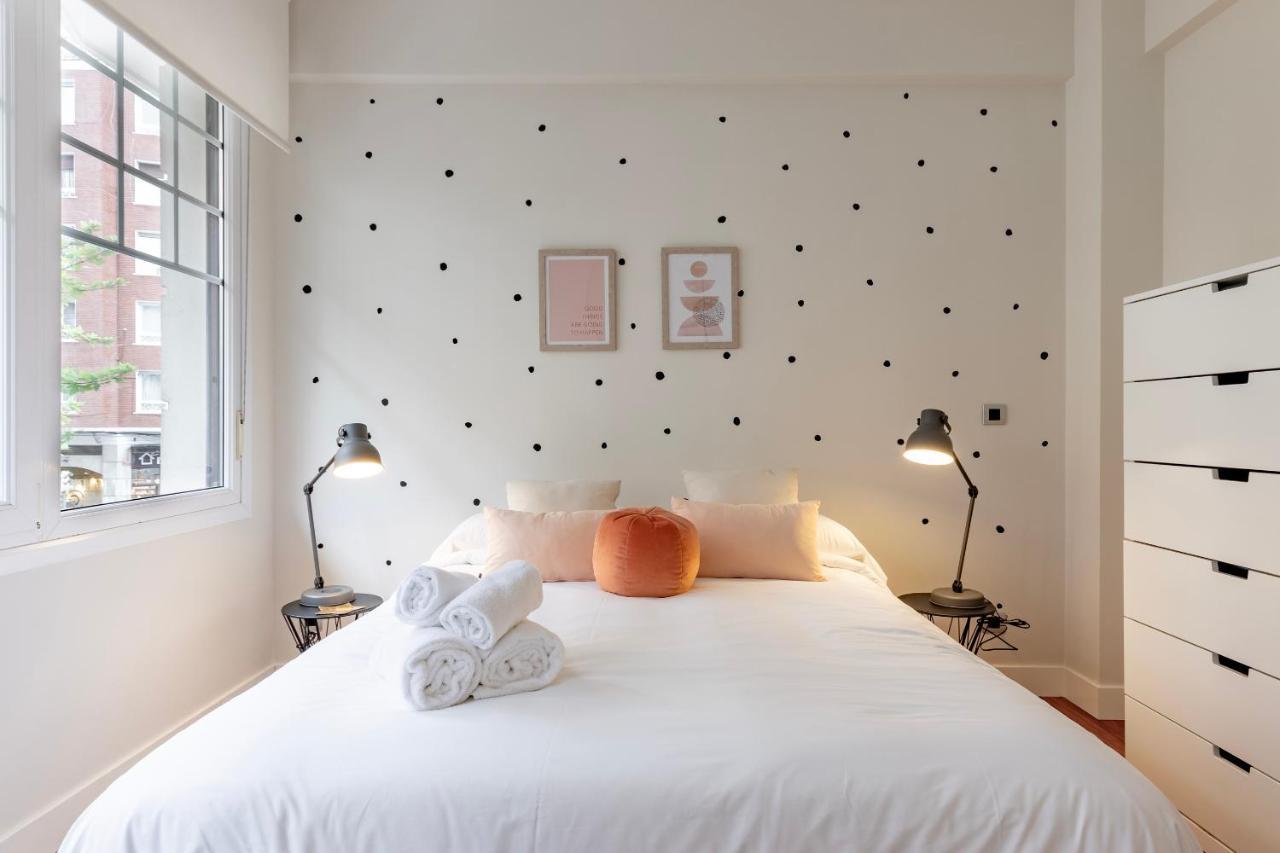 Gran Apartamento Con Estilo En El Centro De Bilbao Bilbau Exterior foto