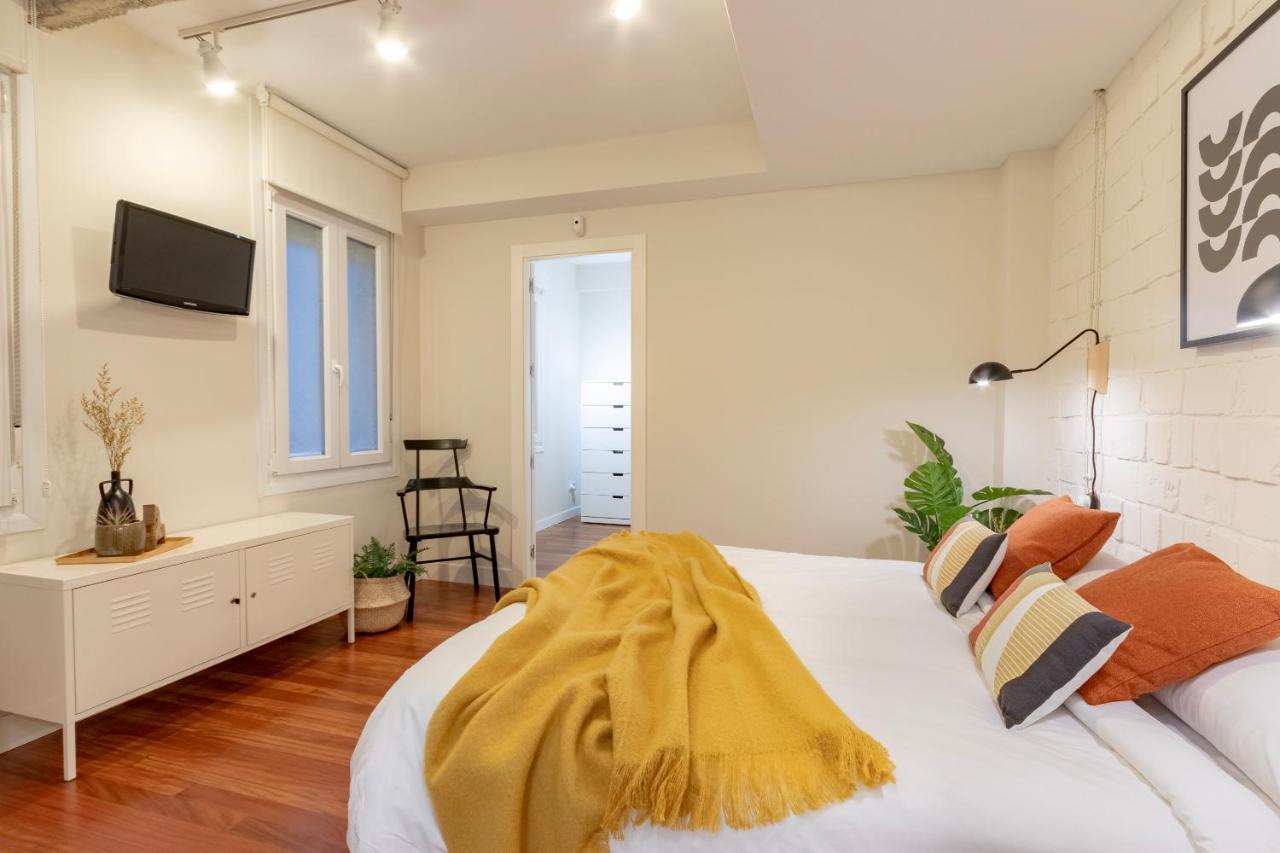 Gran Apartamento Con Estilo En El Centro De Bilbao Bilbau Exterior foto