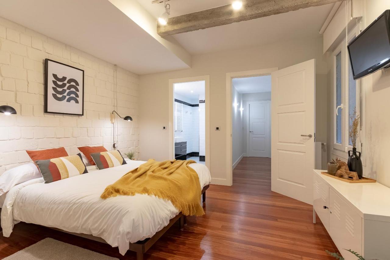 Gran Apartamento Con Estilo En El Centro De Bilbao Bilbau Exterior foto