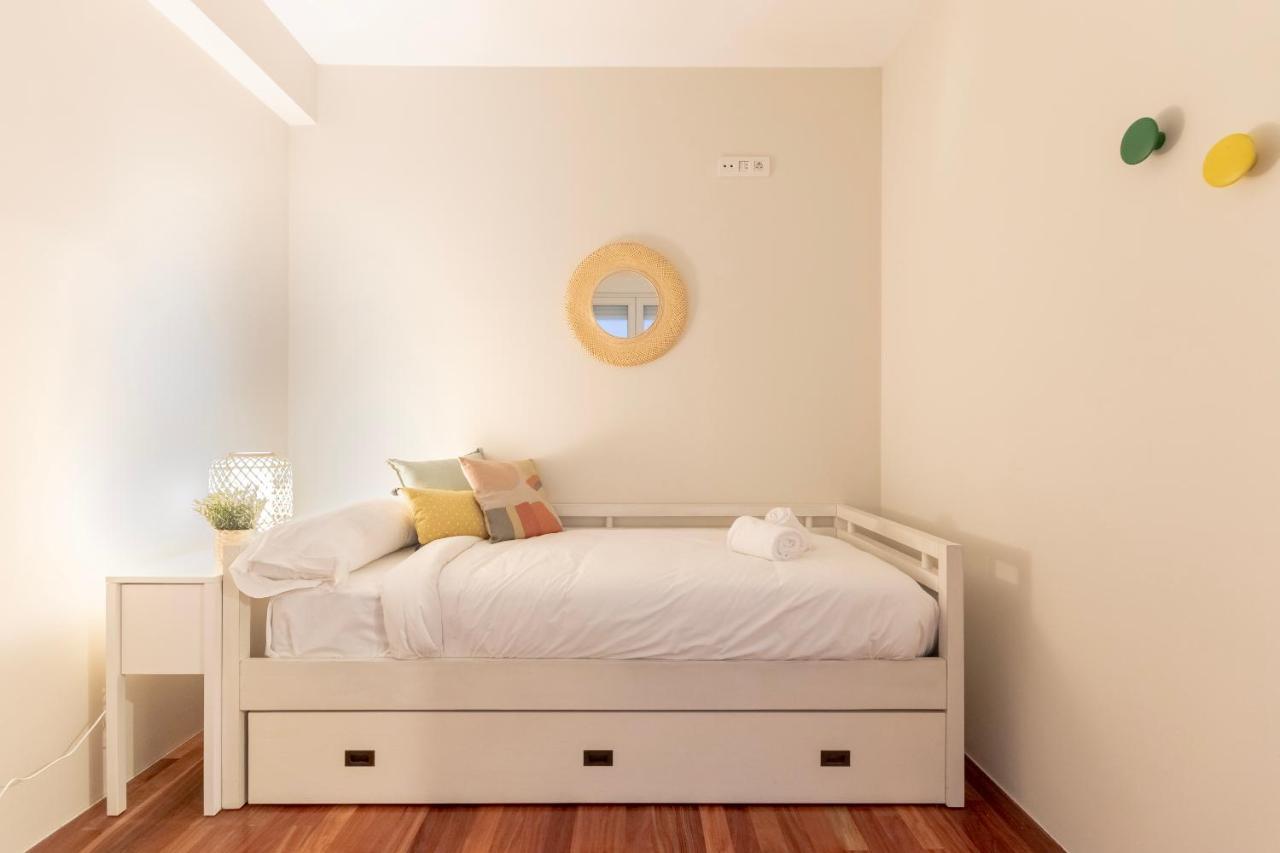 Gran Apartamento Con Estilo En El Centro De Bilbao Bilbau Exterior foto